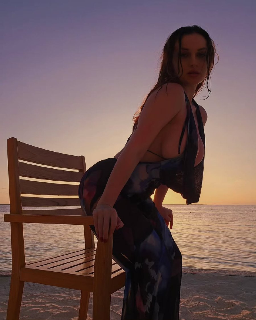 Sexy girl Miranda Faith nude in Reynosa