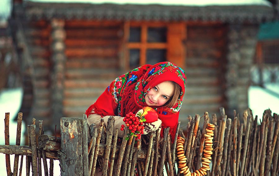 Sexy girl Women in Slavic costumes in Reynosa