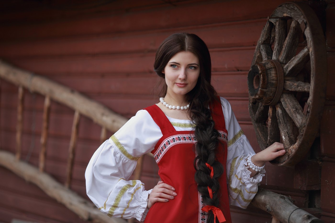 Girls in Slavic costumes in Reynosa