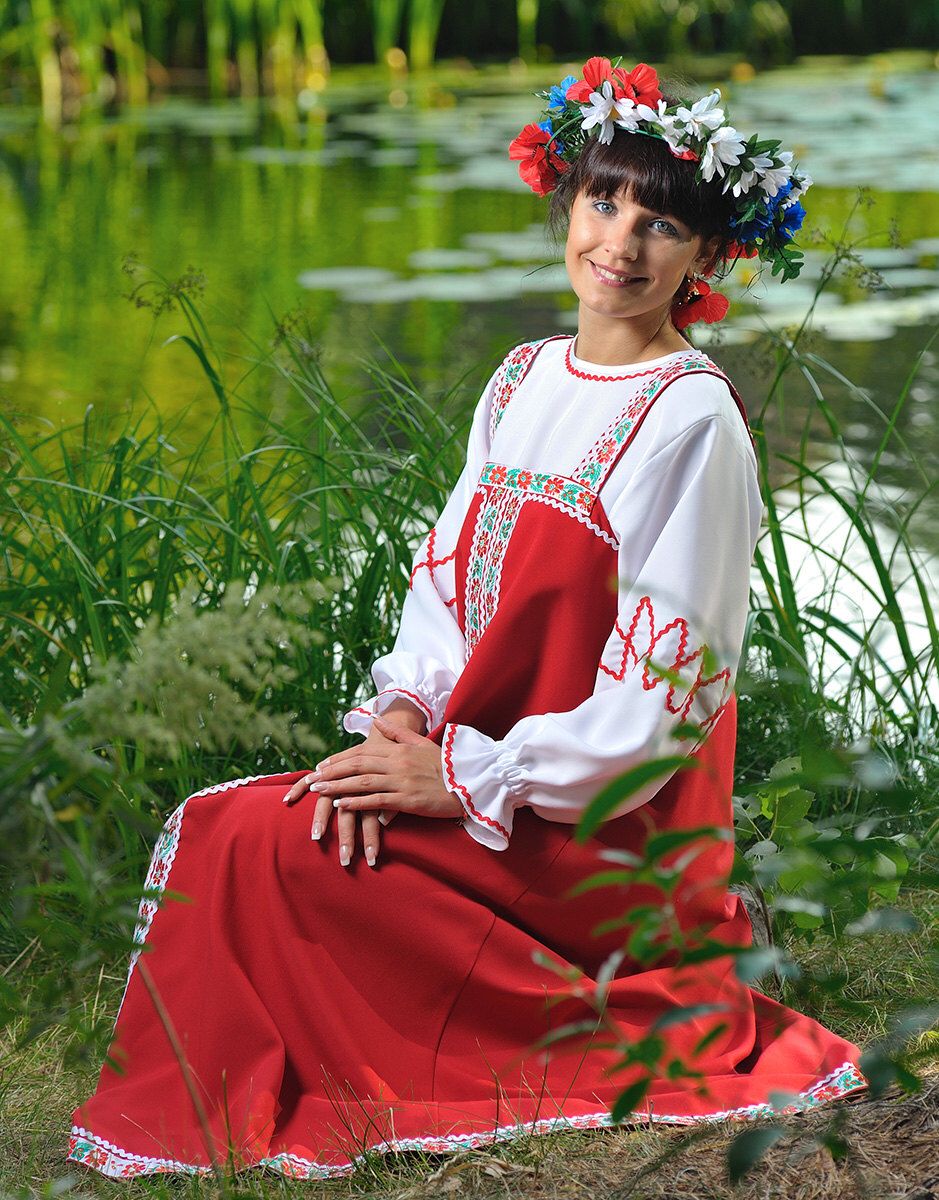 Beautiful girl Girls in Slavic costumes in Reynosa
