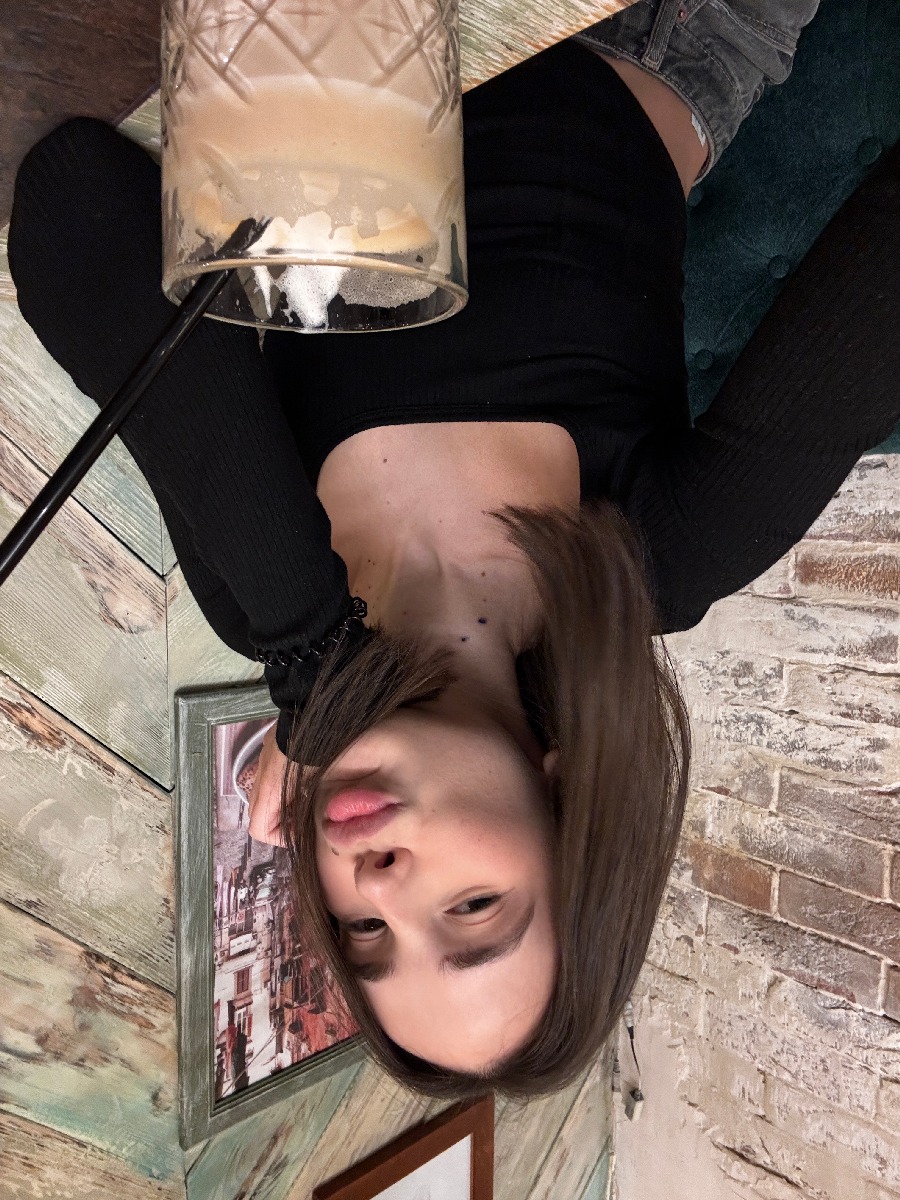 Fresh photos, fresh mood — Tina online in Reynosa