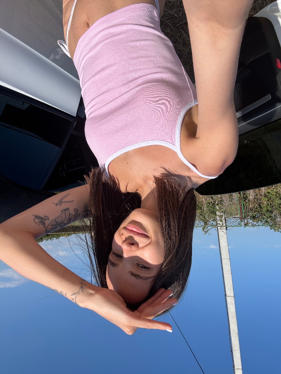 Sexy model Tina in Reynosa